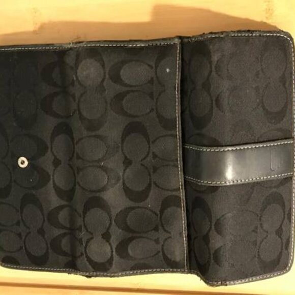 COACH Designer Bi-Fold Clutch Wallet Organizer / Cardholder - Picture 3 of 3